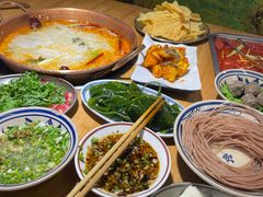 -洱火云南酸菜牛肉火锅(石景山当代商城店)