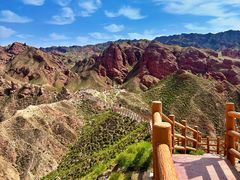 -冰沟丹霞旅游景区