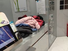 -福奈特洗衣洗鞋(宝华广场店)