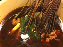 -拈签一笑黄牛肉辣卤串串
