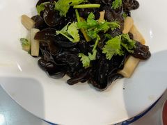 藕尖木耳-东方饺子王(新奥购物中心店)