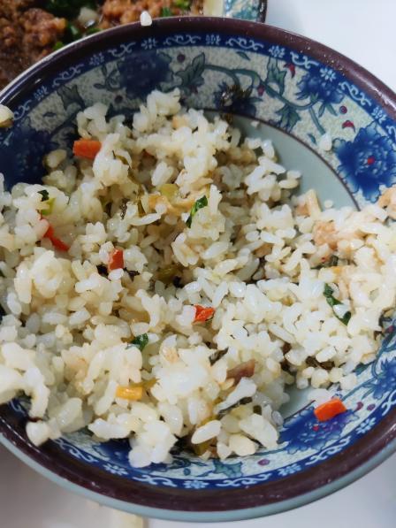 老徽州菜饭骨头汤-"这就是菜饭!和喂猪的一样?"-大众点评移动版