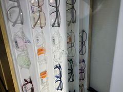 -天空之镜眼镜店蔡司依视路授权店(天通苑店)