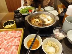 日本黑牛肉-鍋ぞう(新宿西口店)