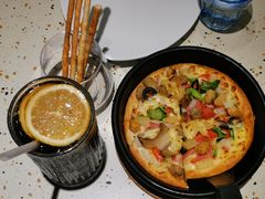 -必胜客(WOW中心城店)