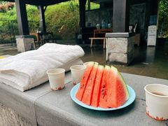 -英德宝晶宫天鹅湖茶语温泉