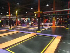 -Tenker Club弹刻极限主题公园 · 蹦床 · 团建 · 生日派对(大关店)