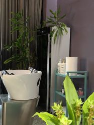 -花隐·美芙炫海菲秀皮肤管理中心