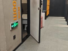 -超级猩猩健身·私教·团课(瑞虹天地太阳宫二店)