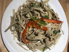 泰安老豆腐皮-醉得意·山茶油炒土鸡(泰安火车站大润发店)