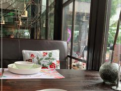 靠窗位-素描餐厅(灵隐天竺店)