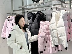 -王府井奥莱棋盘山小镇