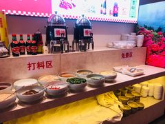 自助调料区-映山红鲜货火锅(鱼嘴店)