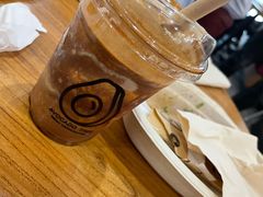 -油梨树 AVOCADO TREE(亮马桥店)