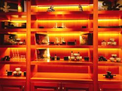 点击看大图 -东英经典SKIN&SPA