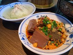 -肖四女乐山跷脚牛肉(南汇大学城生活广场店)