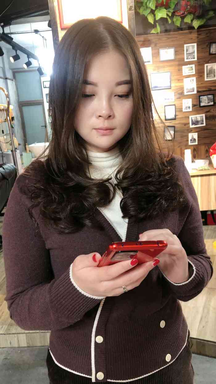 流行美专业烫染店(北蔡店)-"老板头发帮我烫的很好,就是地方有点难找