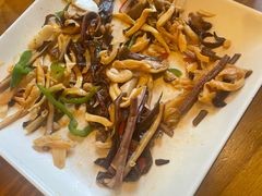 -小厨子私房菜·云南美食店