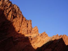 -天山神秘大峡谷