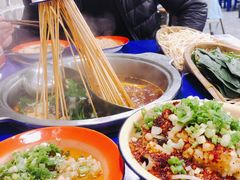 -马路边边串串香(涑河南街店)