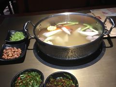 -左庭右院鲜牛肉火锅(新梅广场店)