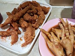 -爆炸头阿姨小四川正宗川味小吃(无任何分店)