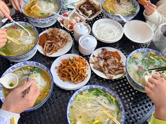 -桥香园云南过桥米线(金马碧鸡店)
