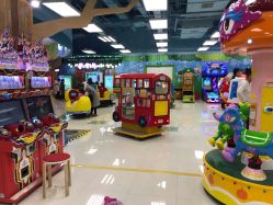 -莫莉幻想儿童乐园(郑州丹尼斯三天地店)