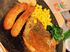 香辣烤肠配黑椒鸡排-萨莉亚(百信广场店)