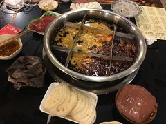 -邓莽子老火锅(中兴路总店)