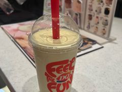 -DQ·蛋糕·冰淇淋(大宁国际商业广场店)