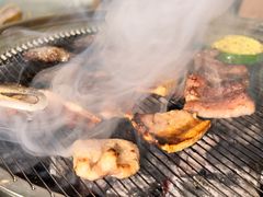 -围炉肉舍•炭烤活鳗•丹东海鲜烤肉(步行街店)