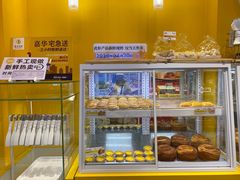 面包甜点陈列柜-嘉华饼屋JOY BAKERY(南屏街店)