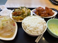 -荟选餐饮徐家汇社区食堂(徐虹北路店)