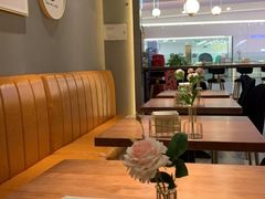 -POKEE VIA&Brunch·维娅(重庆来福士店)