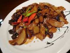 -那家老院子东北菜·饺子·小鸡炖蘑菇(艳华街店)