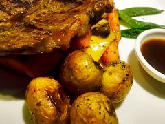 -JINNS锦时 steak&pizza(浸信会礼拜堂旧址店)