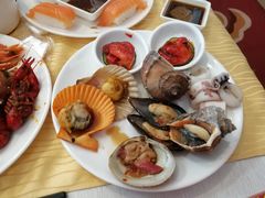 -荣誉国际酒店-云顶旋转餐厅