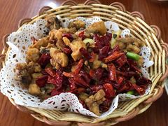 辣子鸡-胡子饮食店