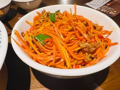 胡萝卜丝炒肉-山涧肴·泉水煮活鱼(坂田店)