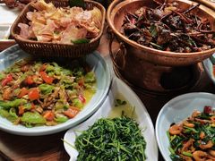 -老滇山寨•云南特色菜•地方菜•民族风情歌舞表演(金碧店)