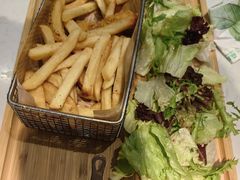 -ins森林童话餐厅coffee&bistro