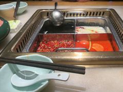 -巴渝瓦肆重庆鲜火锅(宝龙环湖店)