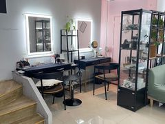 -ME觅妆·定制美妆·彩妆私教(菱角湖店)