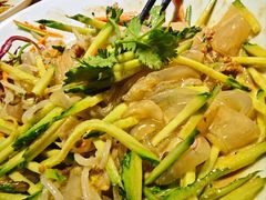 -关东小磨东北菜(上海长风大悦城店)