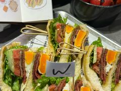 -W COLLECTIVE  DESSERT SHOP