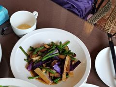 -湖泉水云间餐厅·弥勒地道菜(B座店)