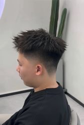 -尤司男士国潮理发馆