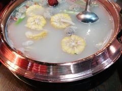 -虾弄弄海派小龙虾·牛羊蝎子火锅