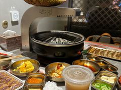 -草家酱蟹炭火烤肉店(珲春南路一店)